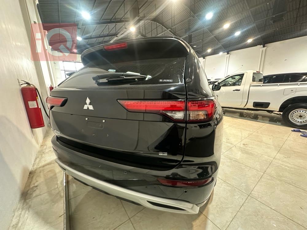 ميتسوبيشي اوتلاندر